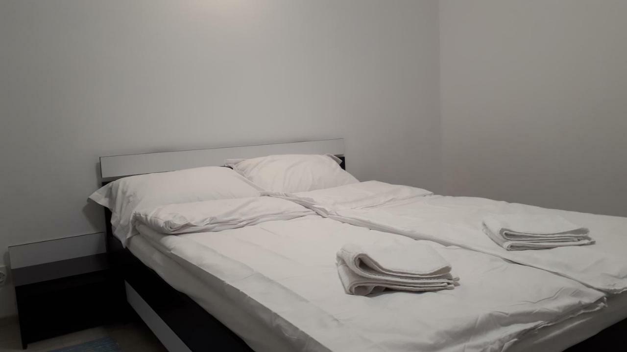 Tibiscum Apartament, Bucuresti Экстерьер фото